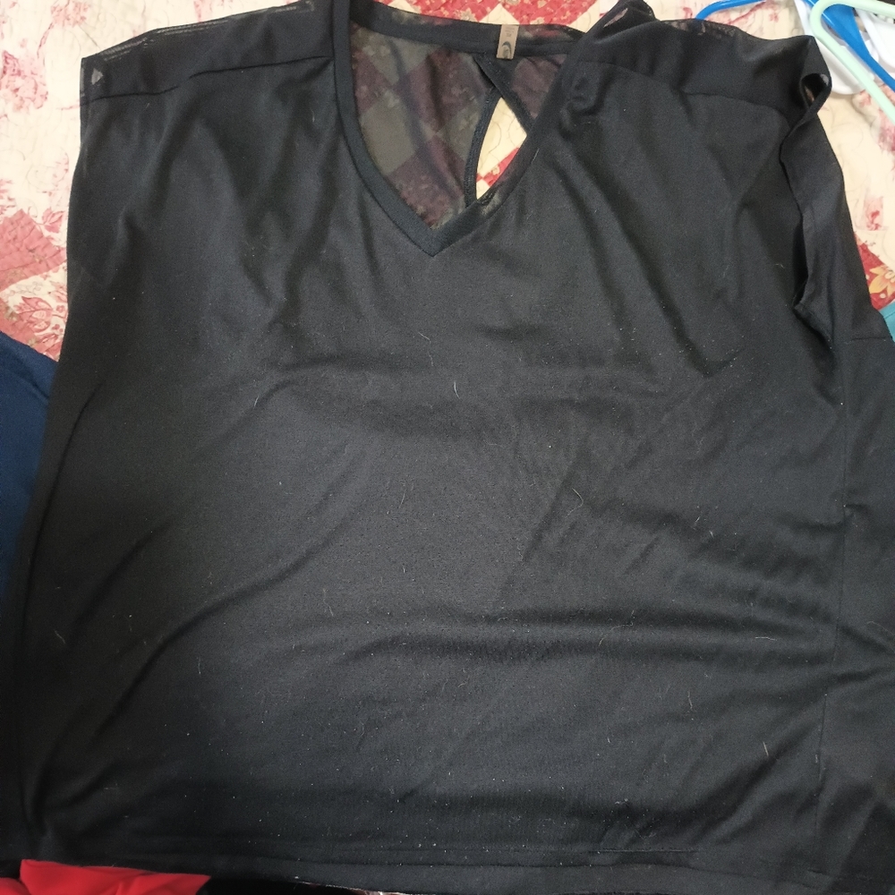 MRA Sport sheer upper back
